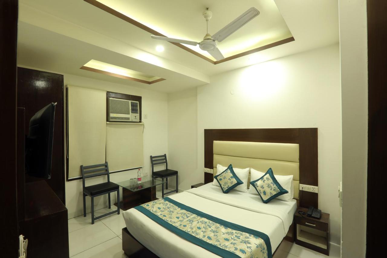 Hotel Qualia Suites At Delhi Airport Nueva Delhi Exterior foto